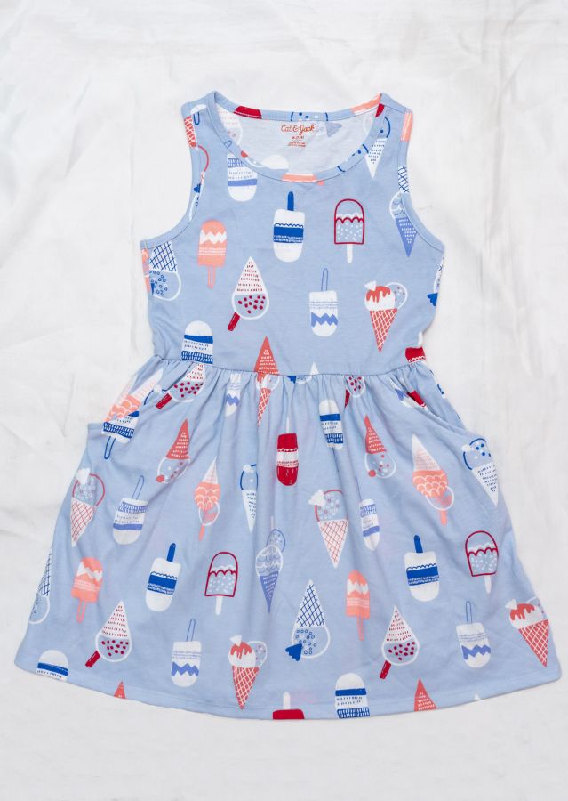 「キッズサイズのワンピース」$9