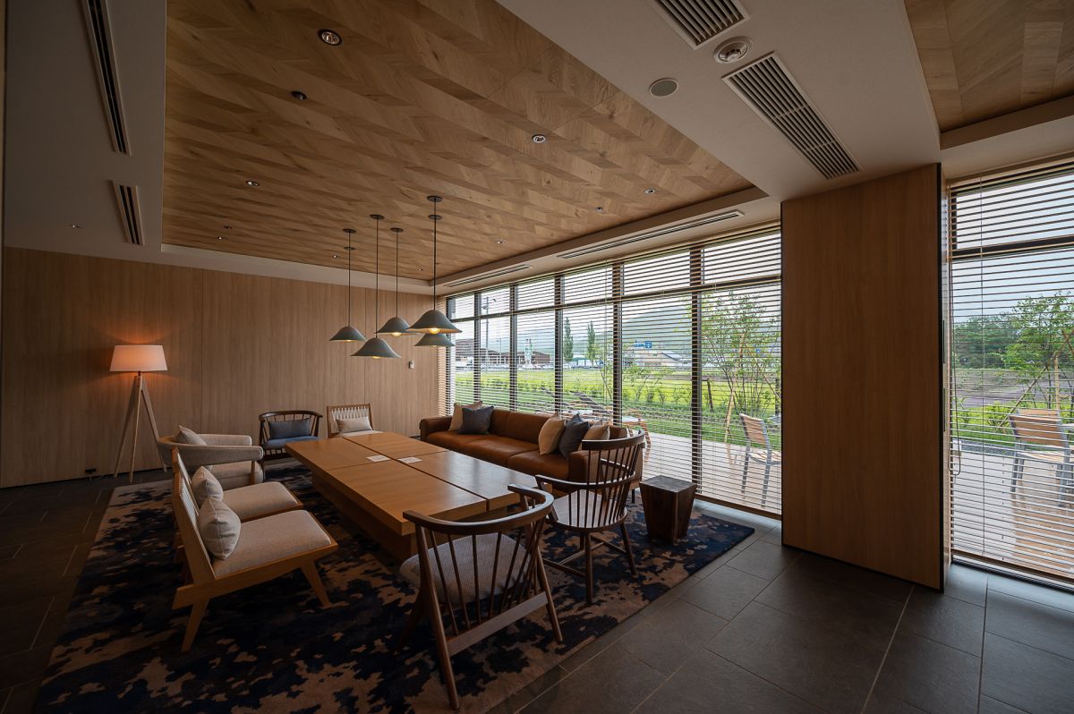 フェアフィールド・バイ・マリオット・北海道南富良野　ラウンジ