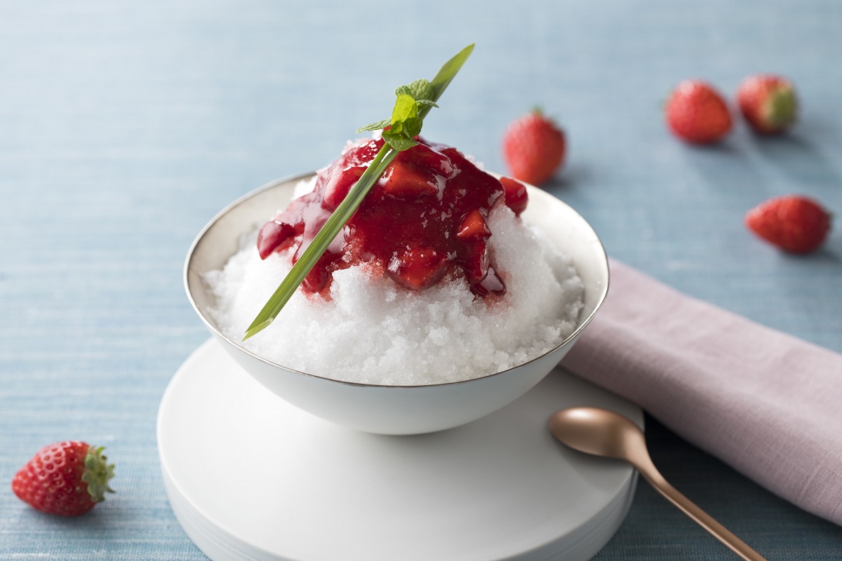 夏いちごのミルクかき氷2000円（ドリンクセット 3100円）