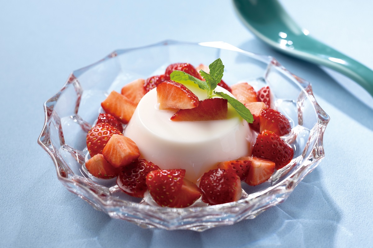 夏いちごの杏仁豆腐1700円