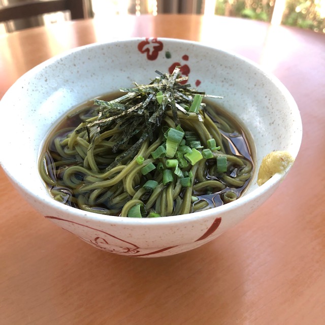 茶そば 460円