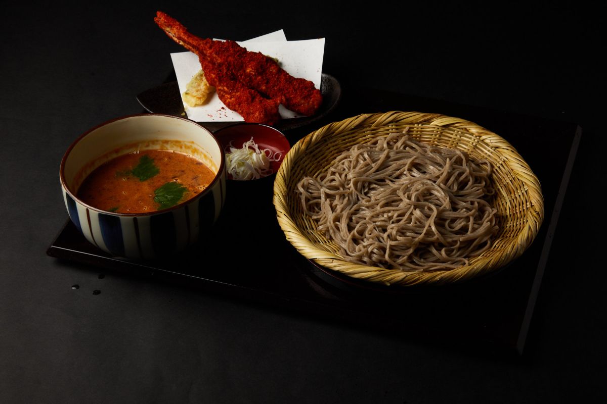 激辛海老天つけそば／信州そばきり みよ田 1500円＜辛さレベル…★★★、虎ノ門ヒルズエリア＞