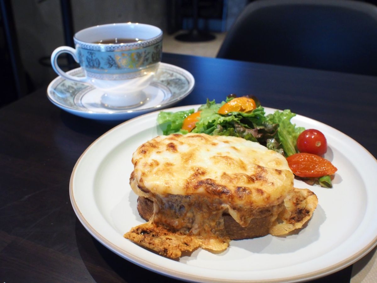 クロックムッシュ 858円