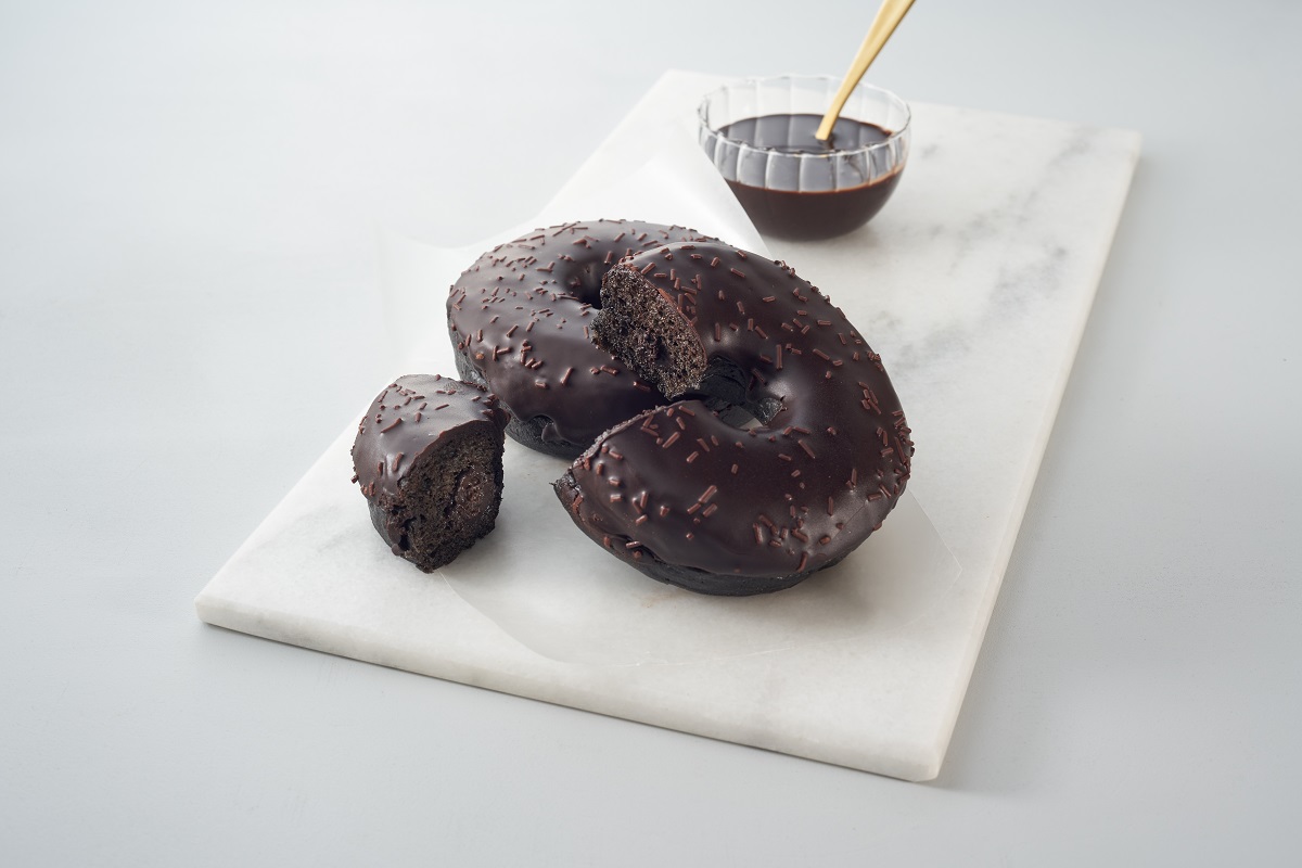 「チョコレートクリームドーナツ」275円