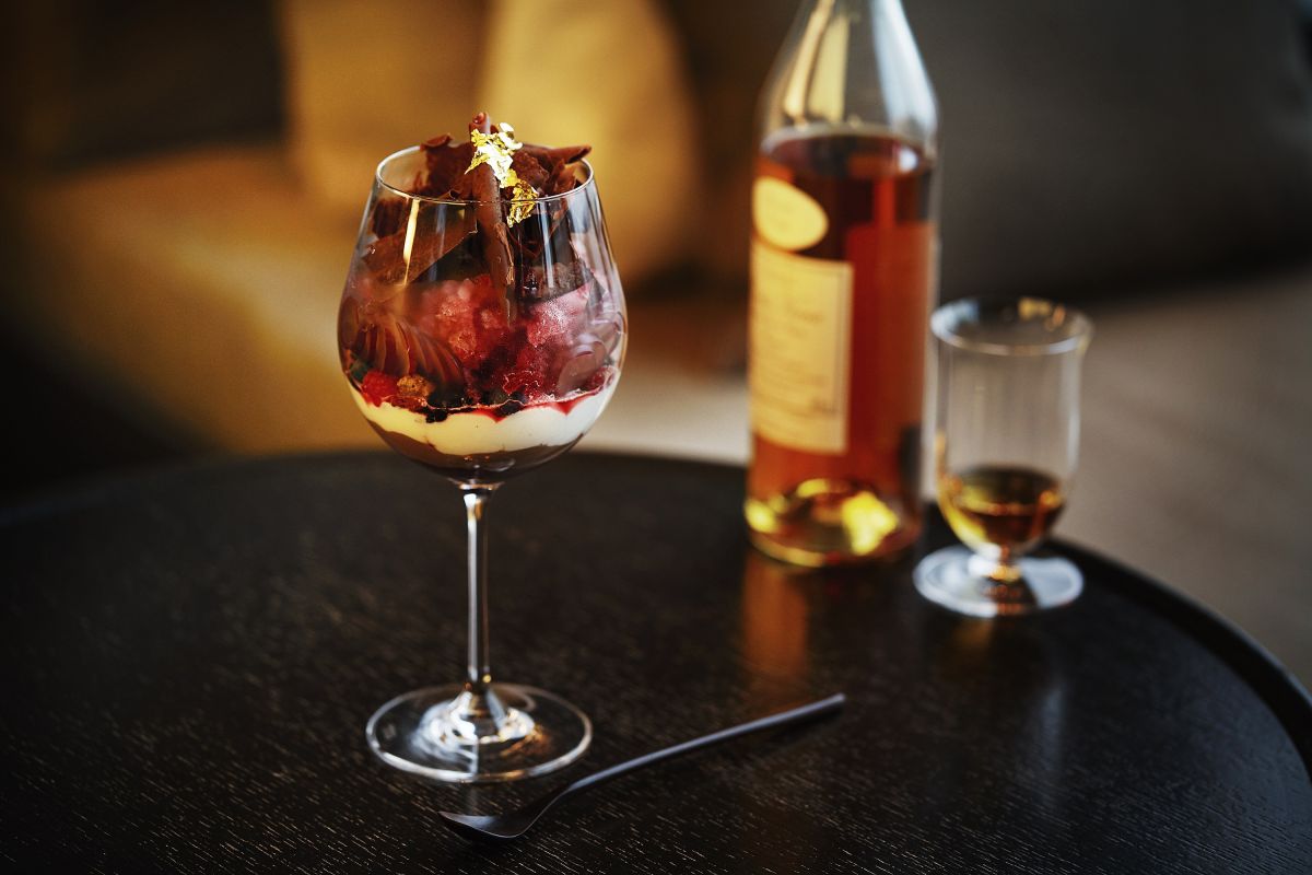 ナイトスケープ パフェ 4048円