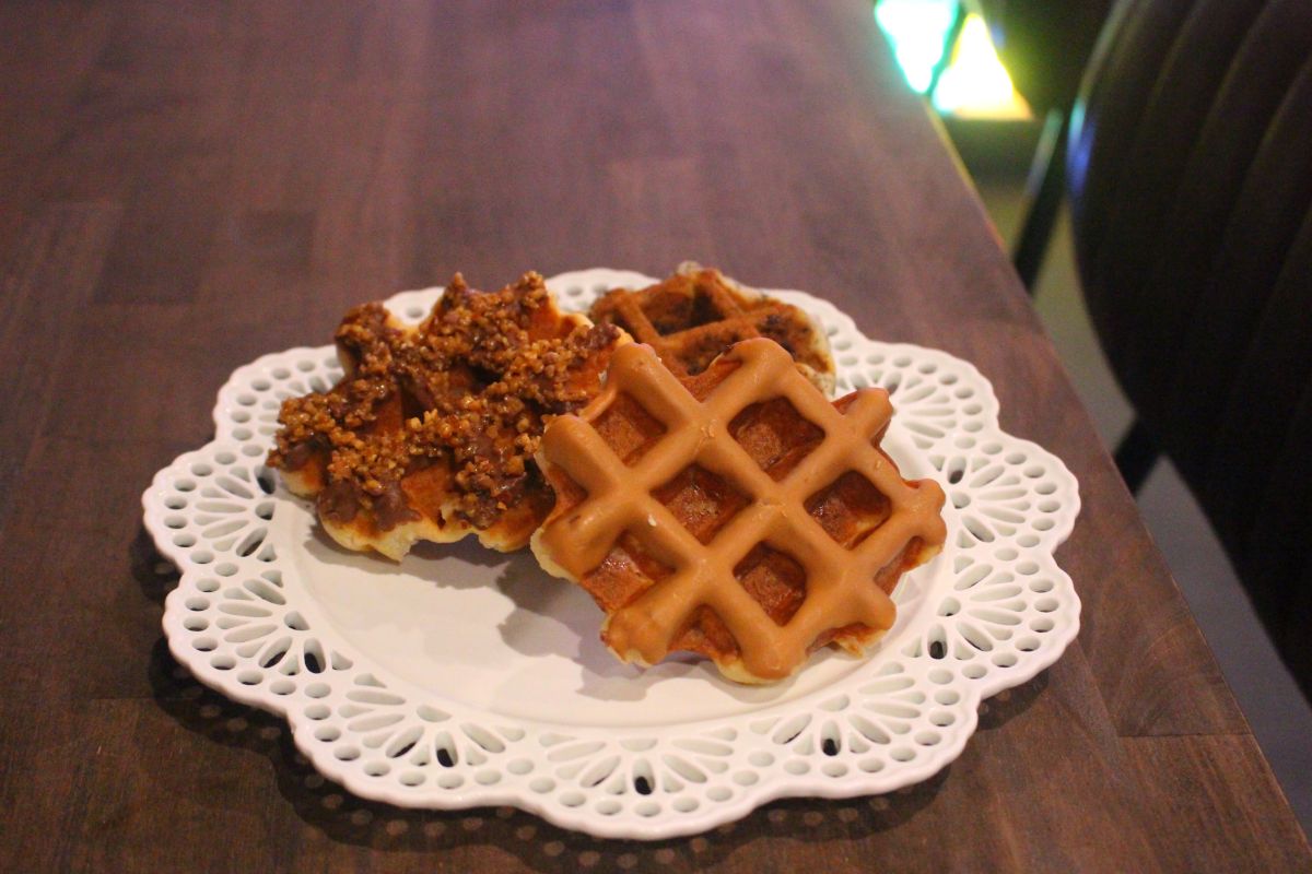 リエージュワッフル「キャラメルチョコレート」「アーモンド」「アールグレイ」