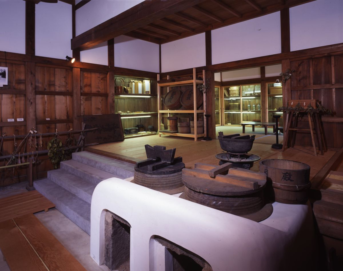 下鴨神社　大炊殿内部