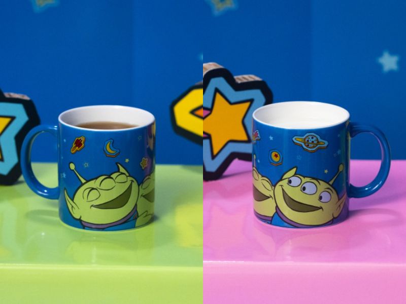 （左）「ホットティー」649円（右）「ホットミルク」649円