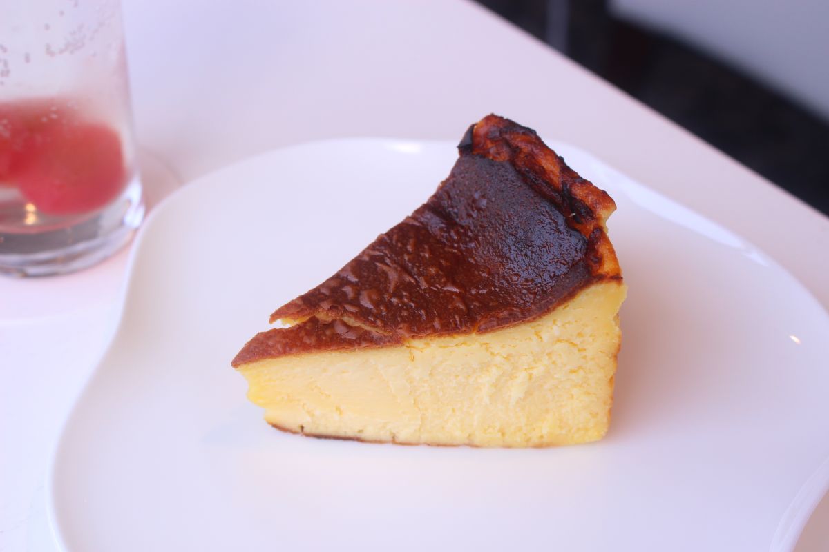 「バスクチーズケーキ」638円