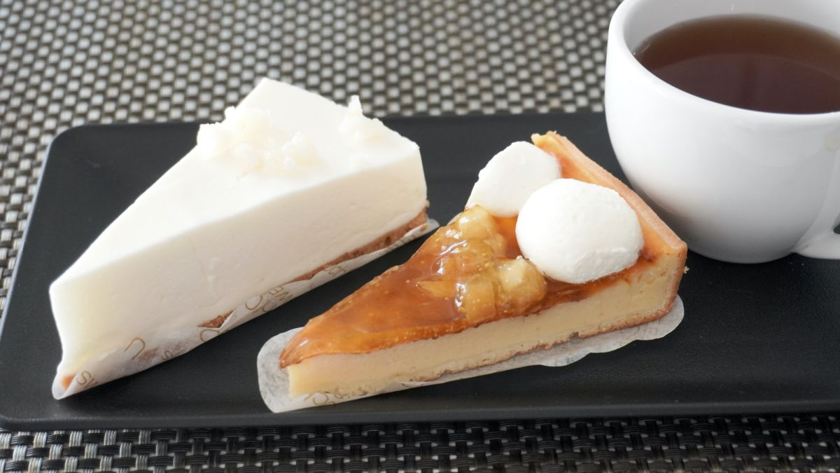 レアとベイクド。ふたつのおいしさを一度に満喫できるチーズケーキ（ローソン）