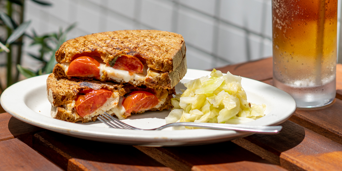 神楽坂「Arbor Coffee」の2大名物ホットサンド＆ファーブルトンで大充実のカフェタイム