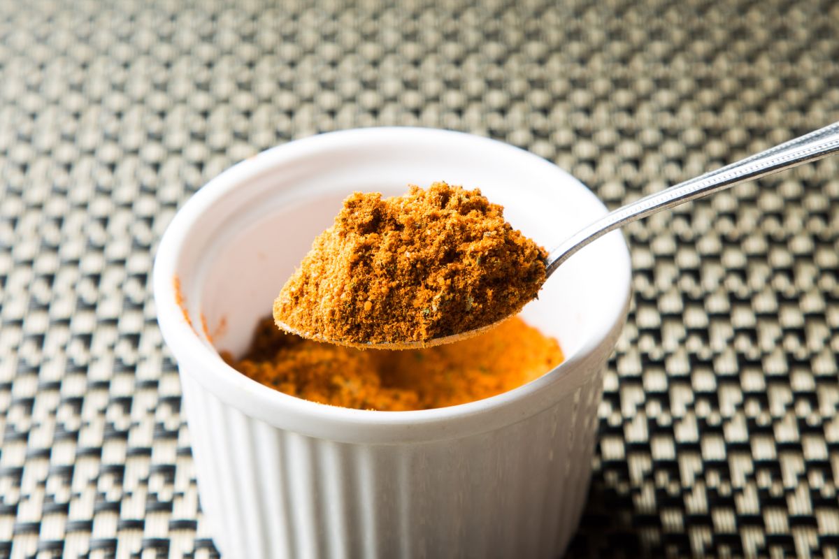 スパイスの街として注目が集まる、苫小牧の「るるぶ」をセイコーマートで入手！