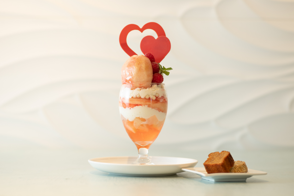 「桃のパフェ」1680円