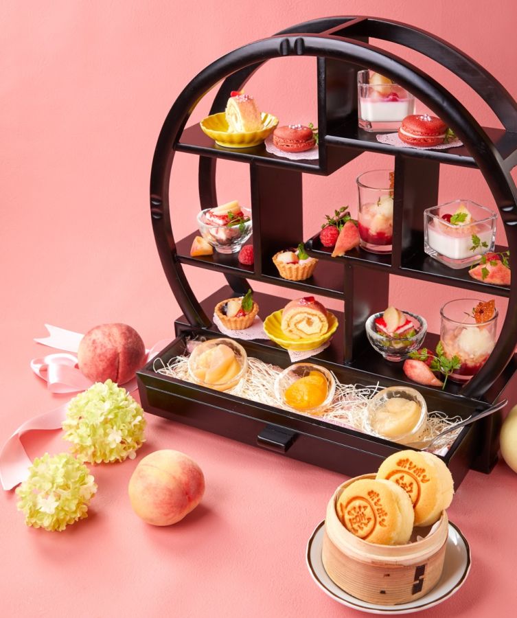 「桃尽くしのチャイニーズアフタヌーンティー」1名1188円（※ランチタイムのみ提供）
