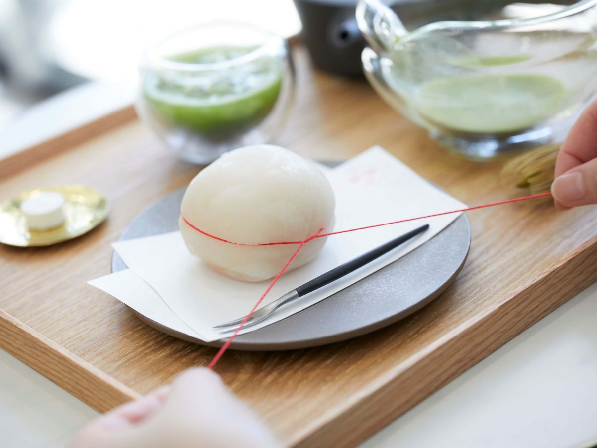 「お好きな大福」＋「抹茶」（748円）のセット（今回は「山北温室みかん」810円＋「抹茶」748円＝1558円）