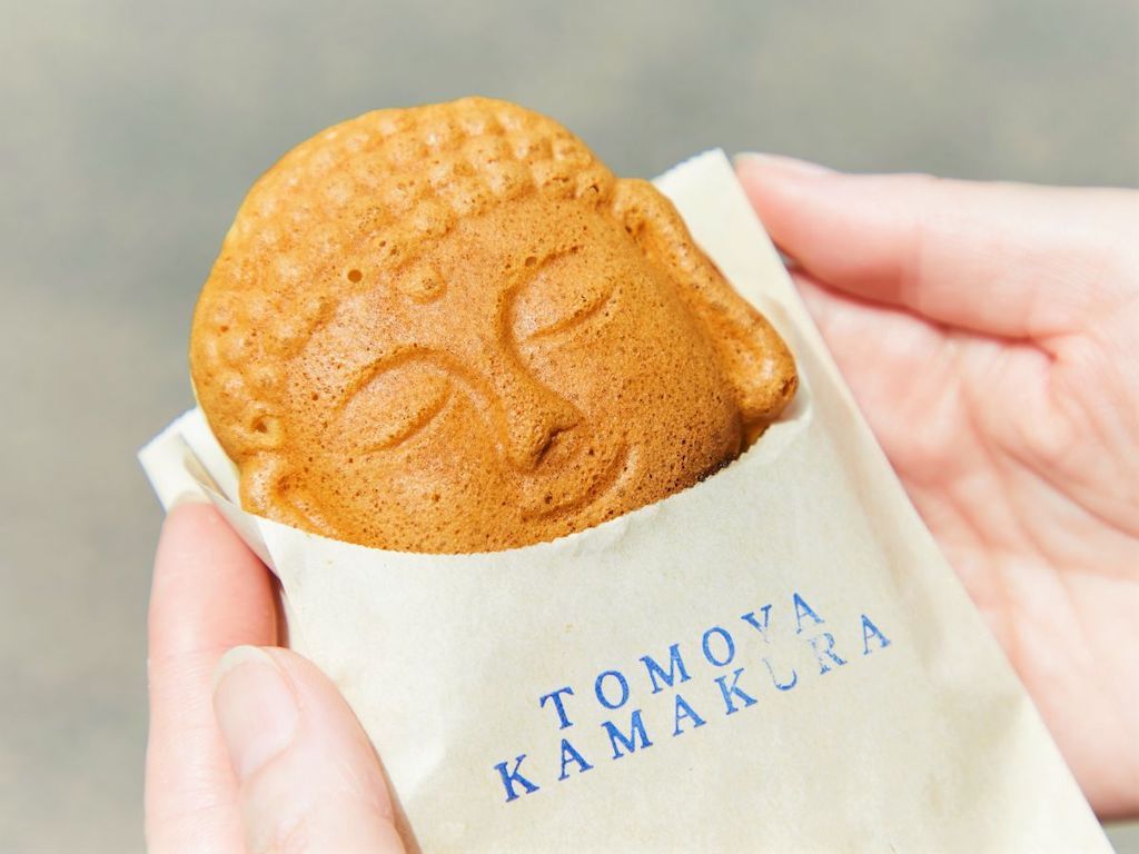 「幸せをよぶ 大仏さま焼き」200円～　※小袋入りは「ブルーベリークリームチーズ」のみ