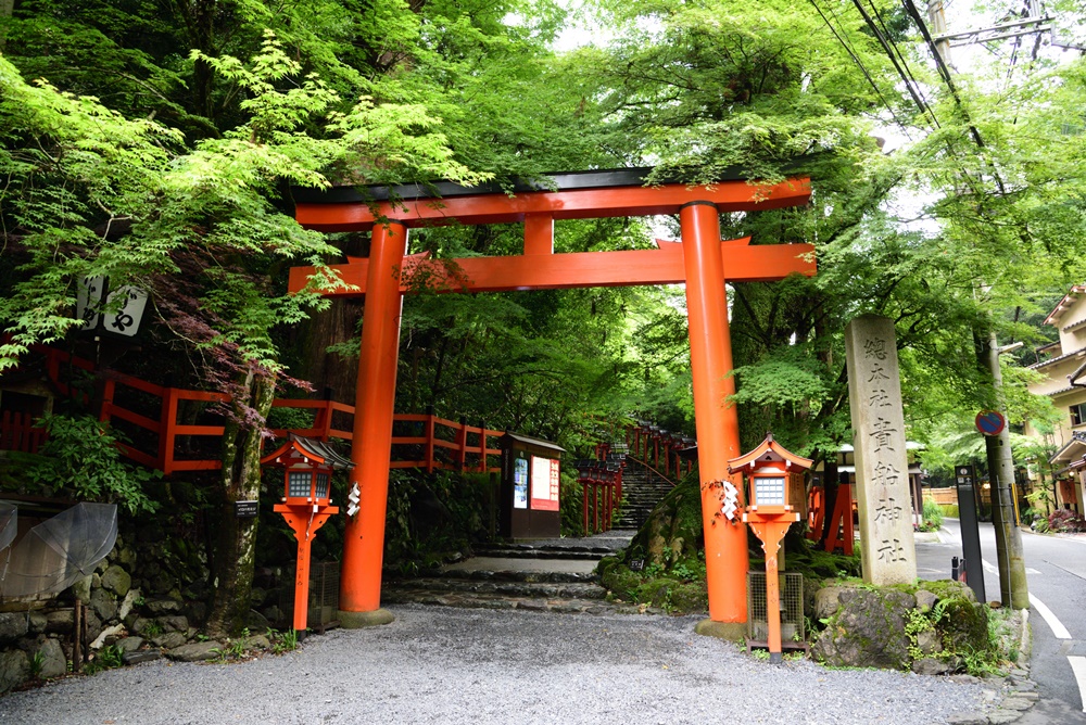 貴船神社 鳥居
