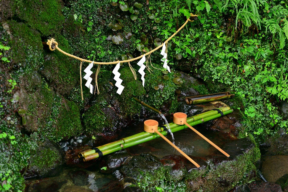 貴船神社の水占みくじの場所