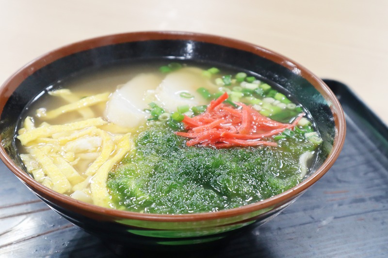 「アーサそば（並）」700円