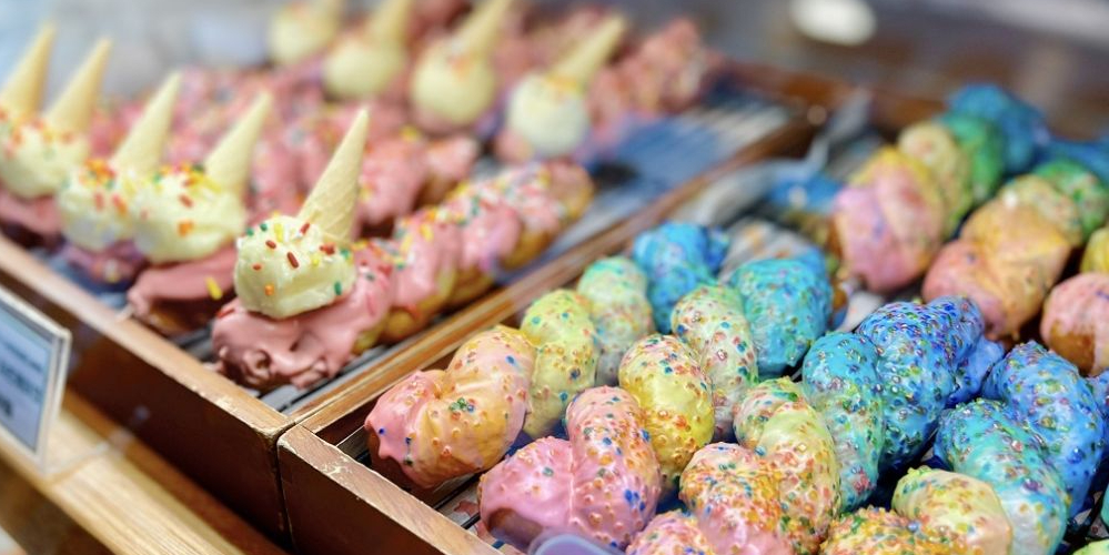 【韓国現地レポ】国民的おやつ・クァベギを現代風にアレンジ！ 甘党に大人気のねじり揚げパン！