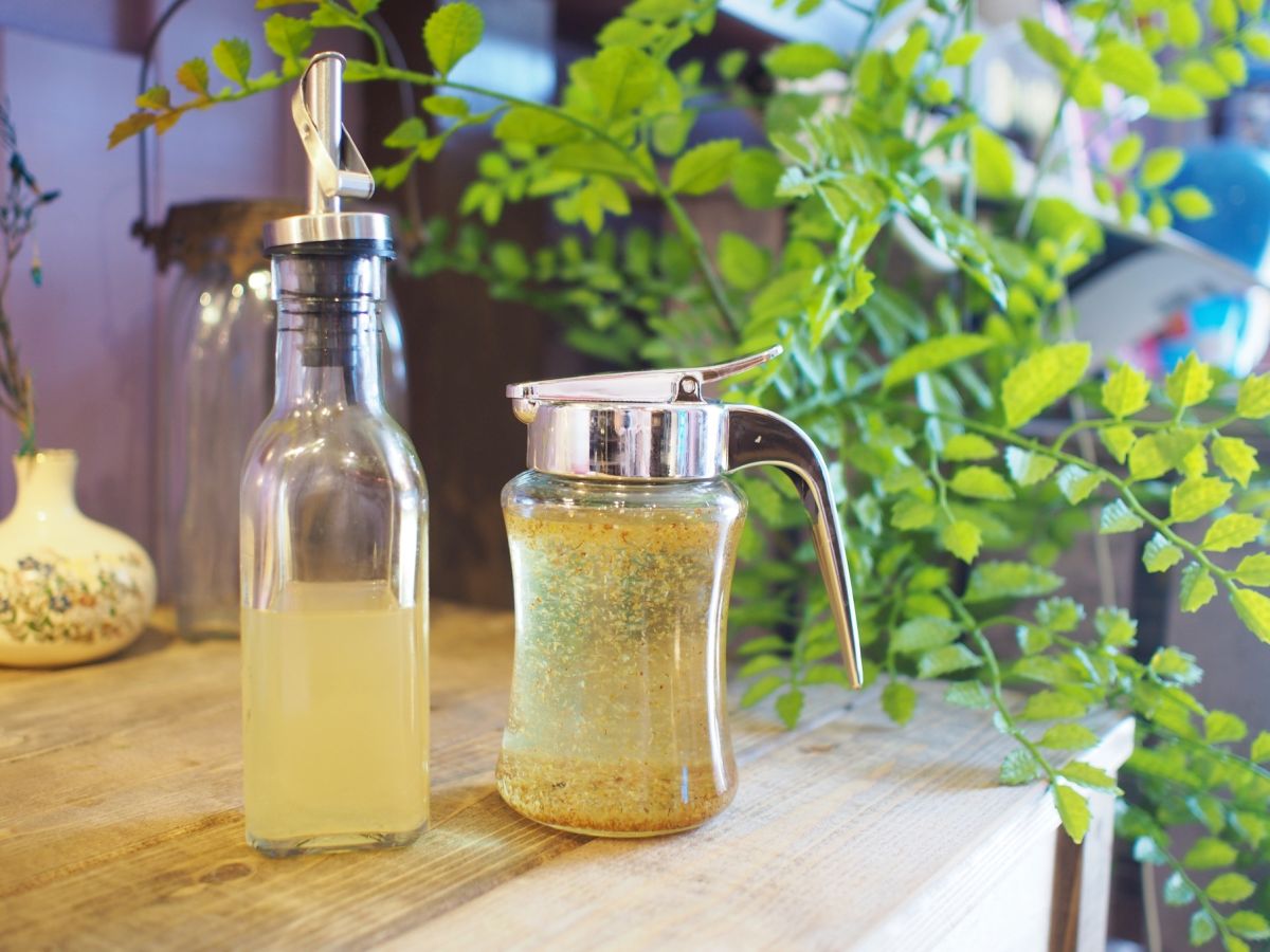 （左から）レモンジュース、金木犀シロップ