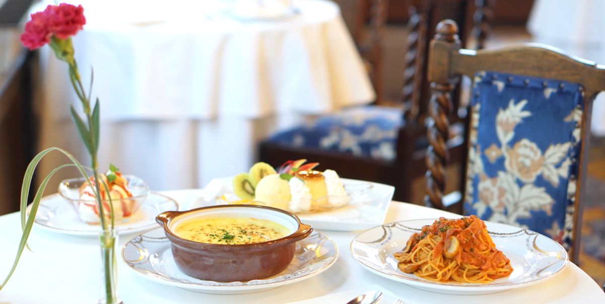 横浜・ホテルニューグランドの幻のレストラン 「ダイニングルーム フェニックス」で横浜発祥メニューを堪能する