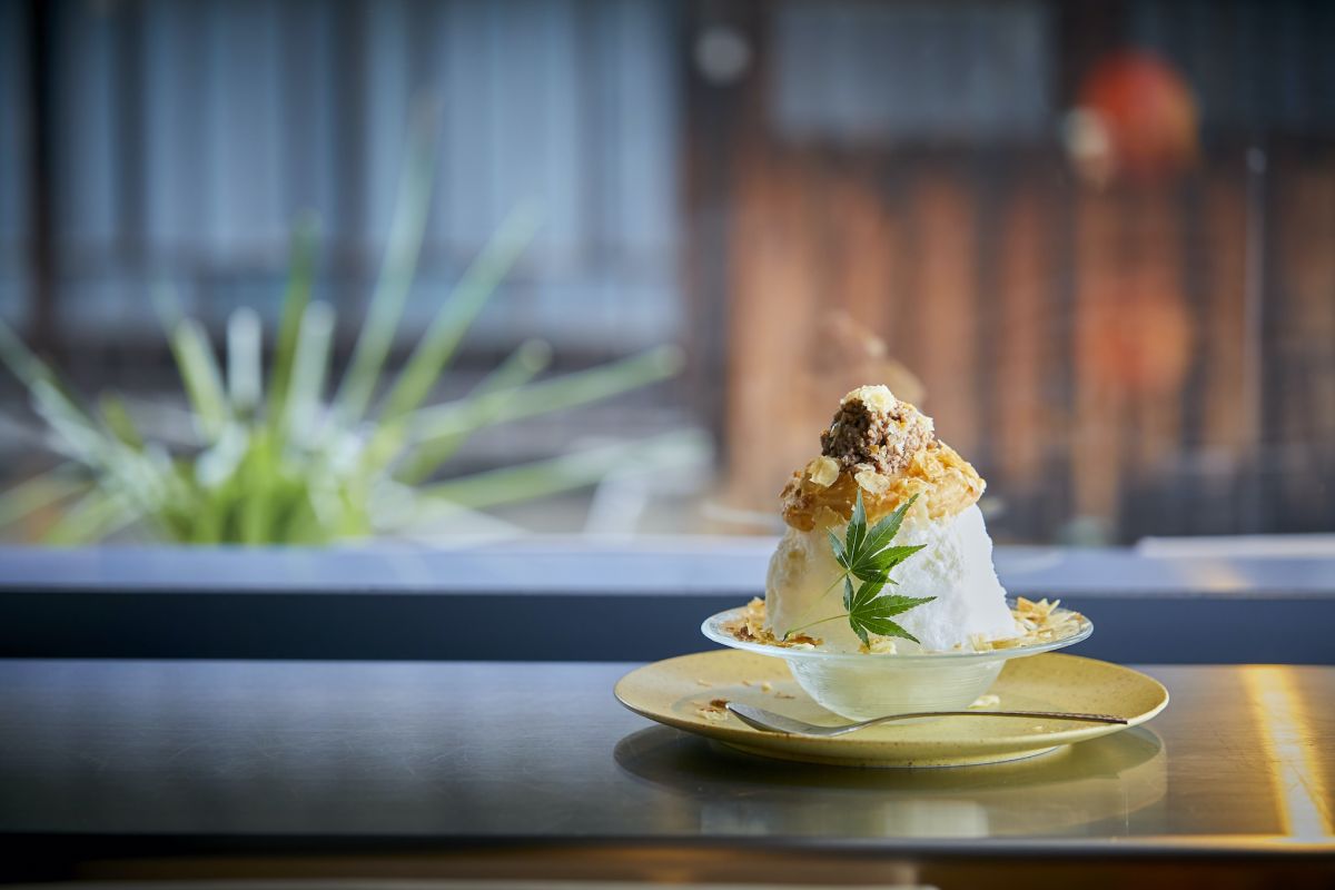 肉じゃがミートパイ 1300円