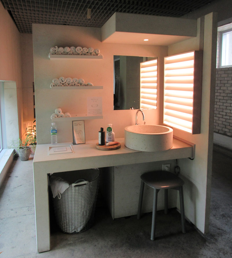 クレンジングと洗顔のスペース