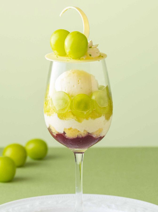 シャインマスカットパフェ　イメージ