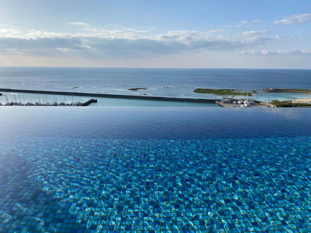 14階クラブフロア宿泊者専用インフィニティプール