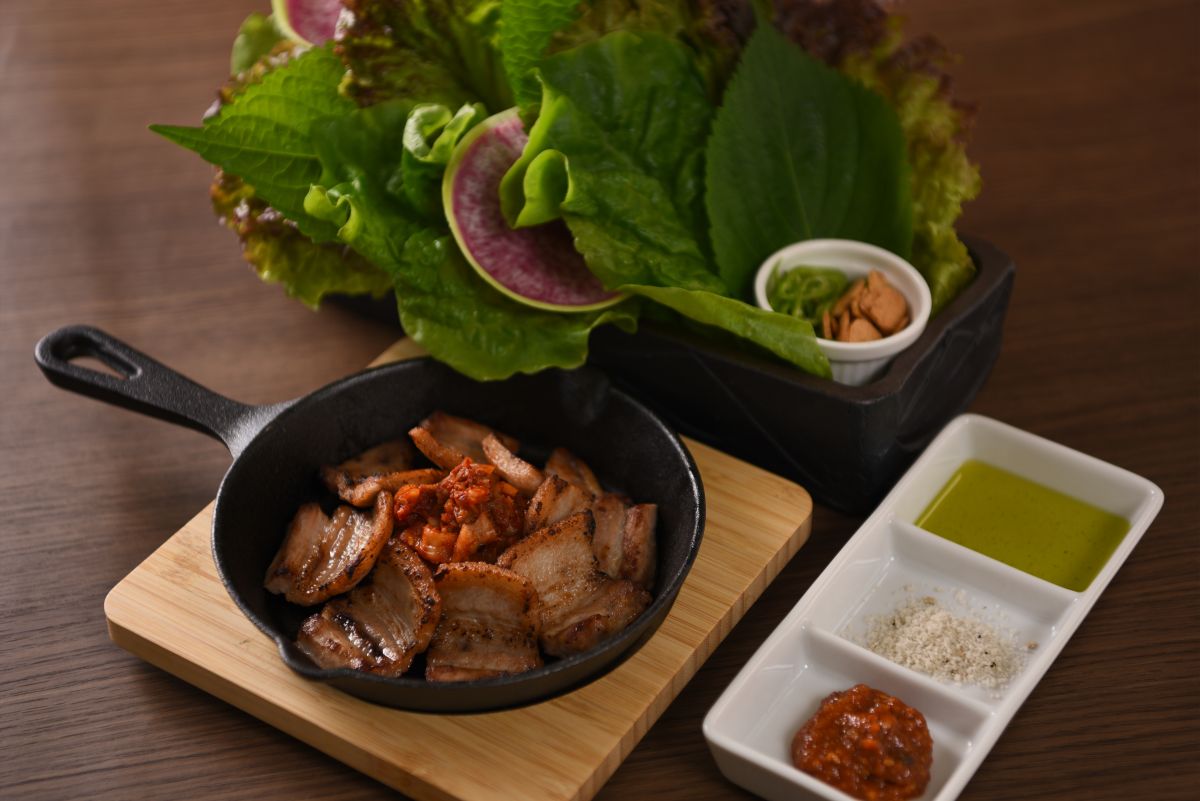 「たっぷり野菜のサムギョプサル」1380円