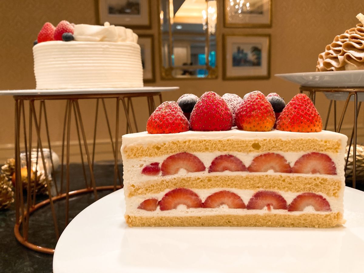 2022クリスマスケーキの予約が始まる!昨年予約開始2時間で完売した大人気ショートケーキなどを実食レポ【ホテル椿山荘東京】