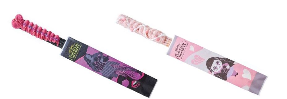 (左)ブライド・ドルチェ・チュリトス ～カシスショコラ～ (右) ブライド・ドルチェ・チュリトス ～ストロベリーモンブラン～ 各700円