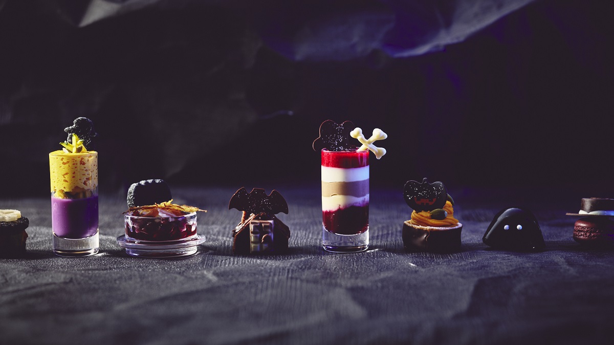 【ストリングスホテル東京インターコンチネンタル】個室や夜のプランも！オトナも恋する魅惑の「ホーンテッド・ハロウィン アフタヌーンティー」