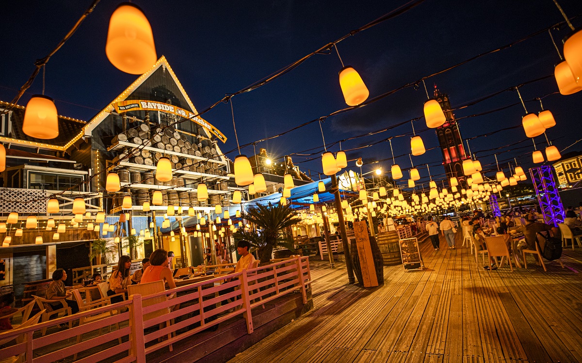 ハウステンボス 光の街の夏祭り