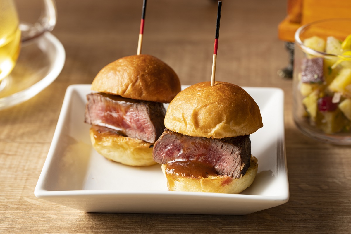 ビーフステーキバーガー トリュフソース