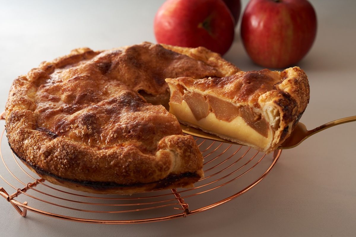 「紅玉のカスタードアップルパイ