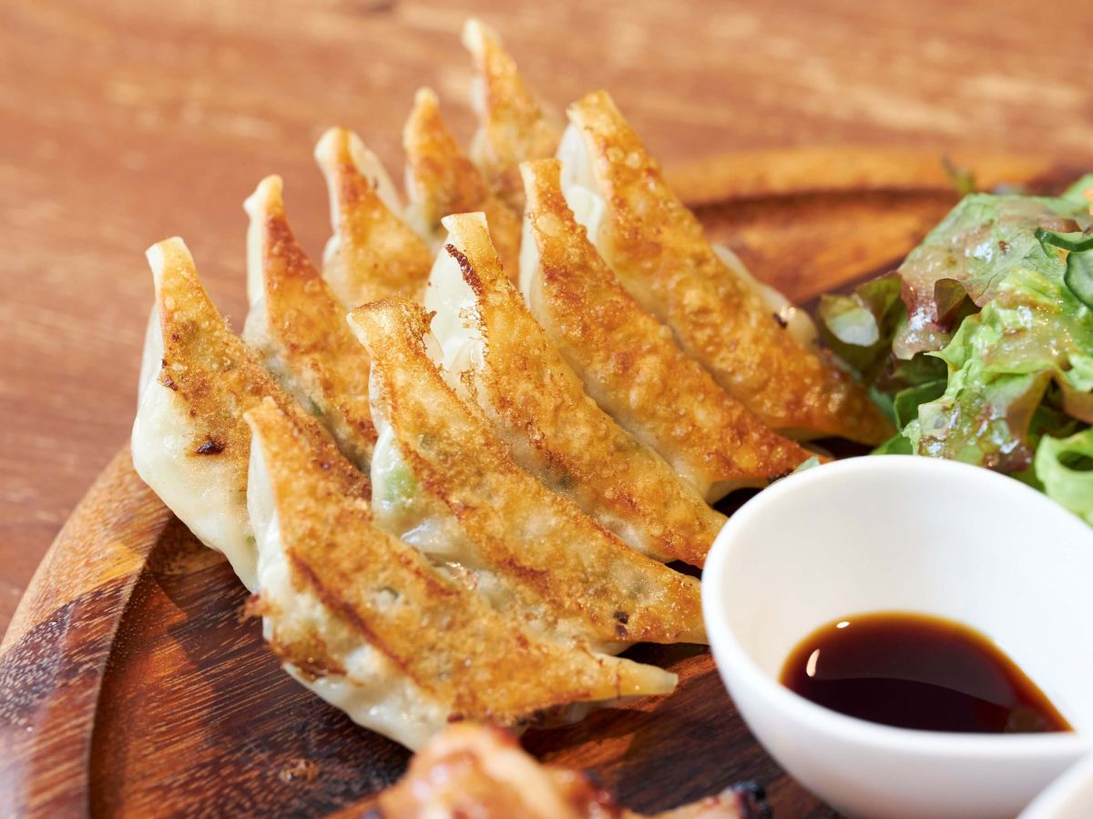 店主の刀根さんが考える餃子は「具を食べるというより、餃子の皮を食べるイメージ」なのだそう！