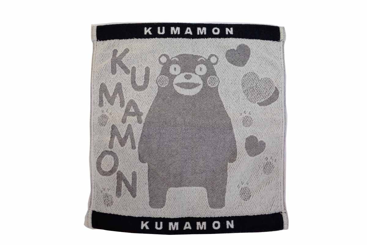 ジャガードミニタオル440円。シックな色合いなので男性にもおすすめ