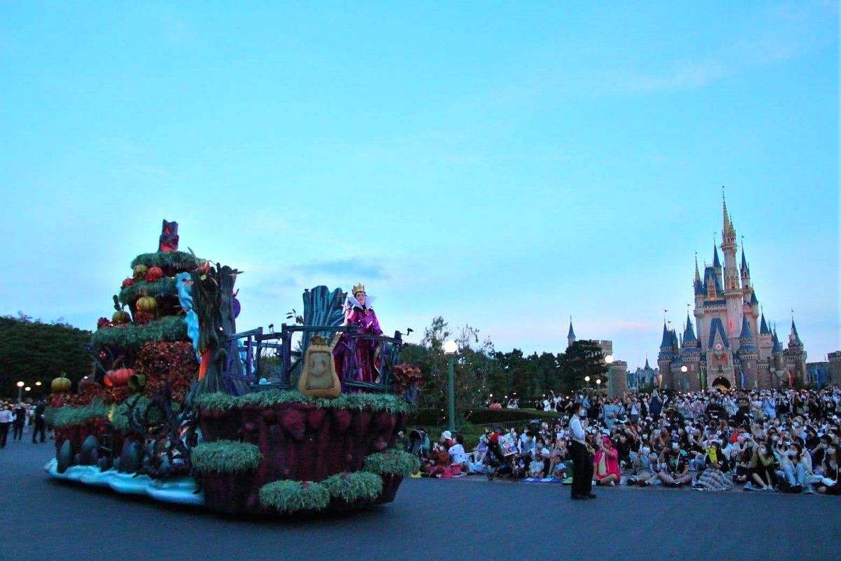 カボチャに乗り移ったゴーストの小動物が暮らすクリッターカントリーをイメー