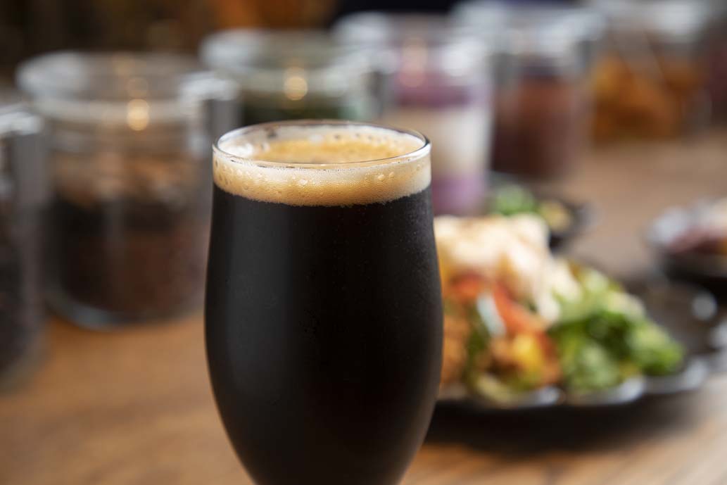 「芋ビール・バタータス スタウト」750円