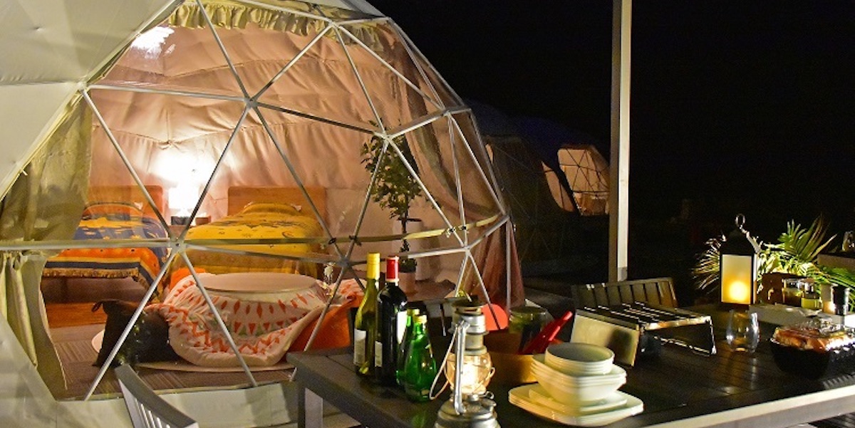 埼玉に日帰り温浴施設「グランピング♨テルマー湯滑川店」オープン！グランピングルームやカラオケも