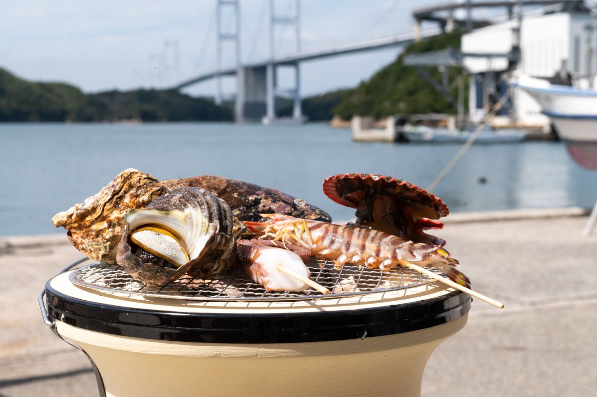 ら道の駅よしうみいきいき館の海鮮七輪バーベキュー