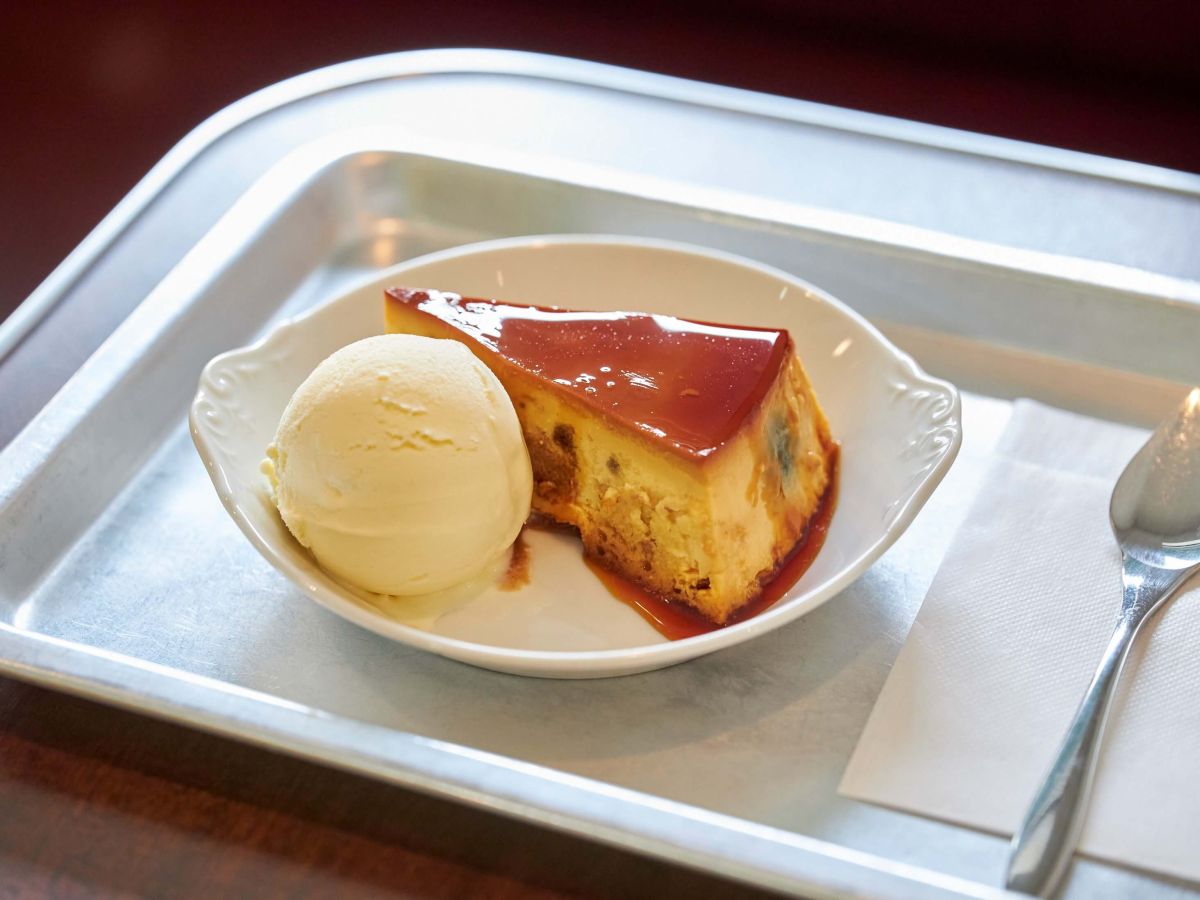 「パンプディング（バニラアイスのせ）」450円 