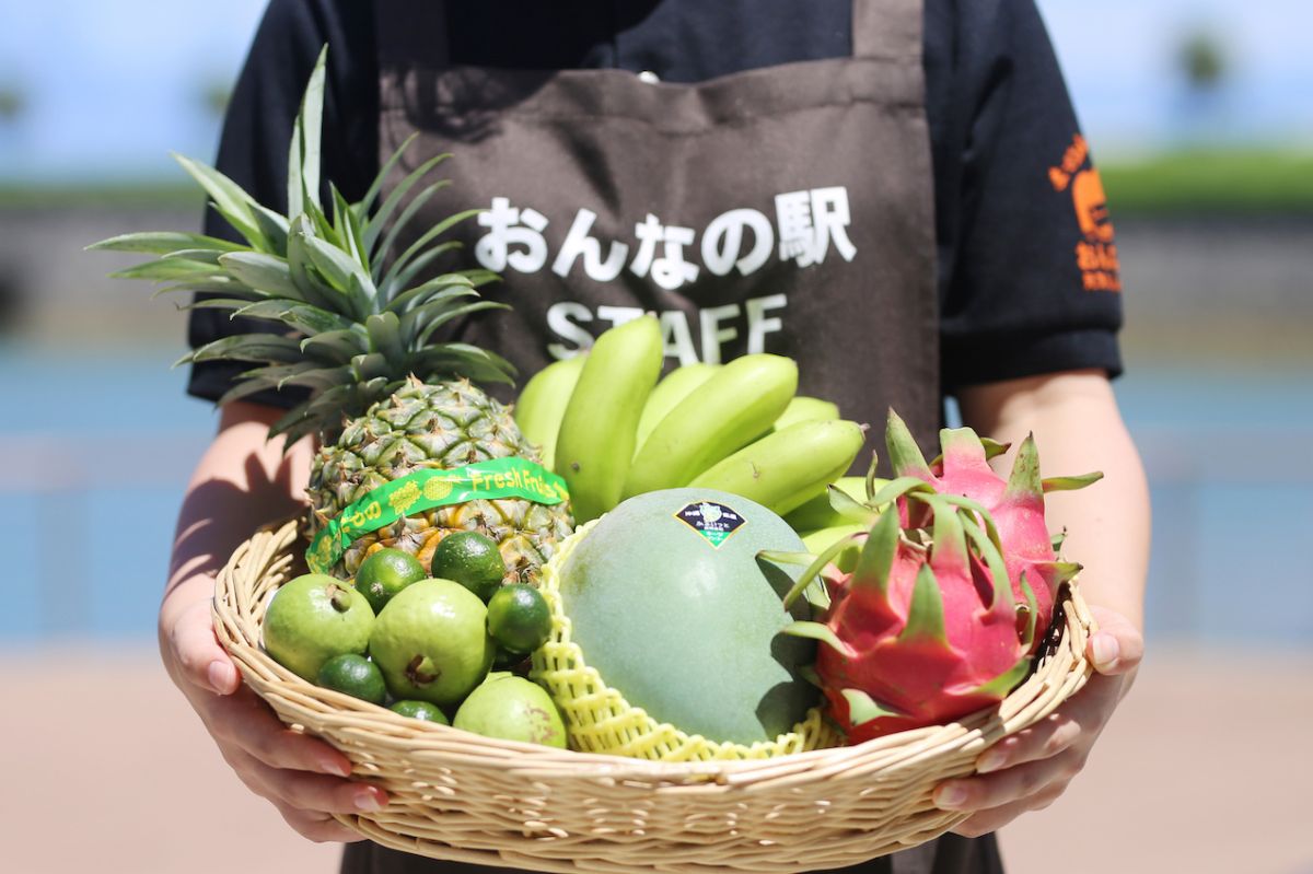 写真中央がキーツマンゴー。濃厚な甘さととろける食感は感動モノ！