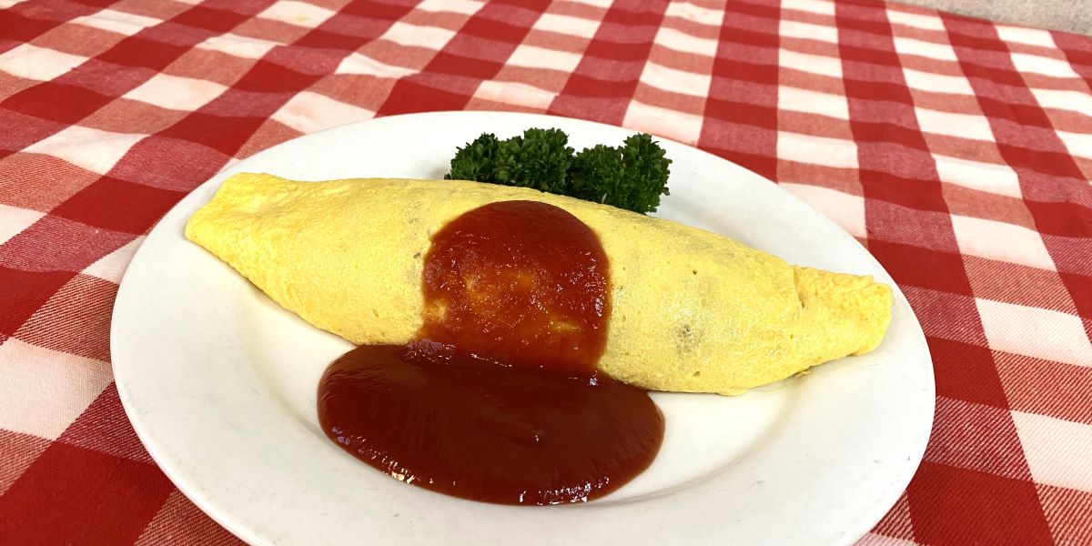 銀座の老舗洋食屋さん「煉瓦亭」で古きよきオムライスに舌つづみ