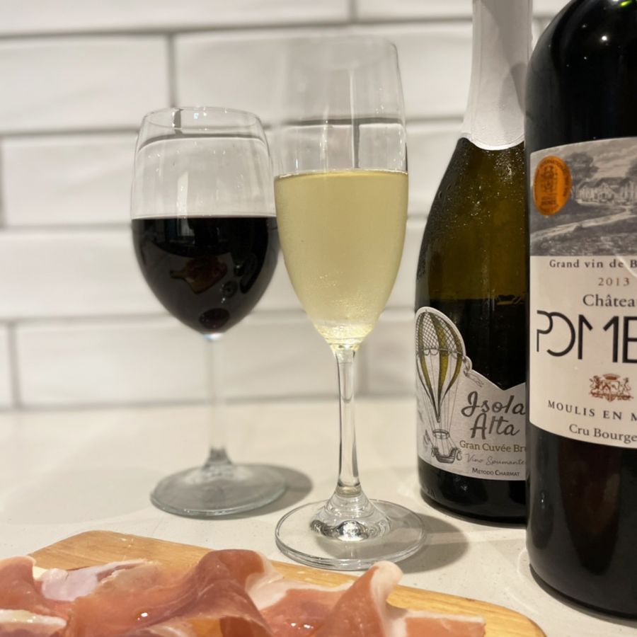   ハウスワイン（赤・白） 330円〜 ※イメージ