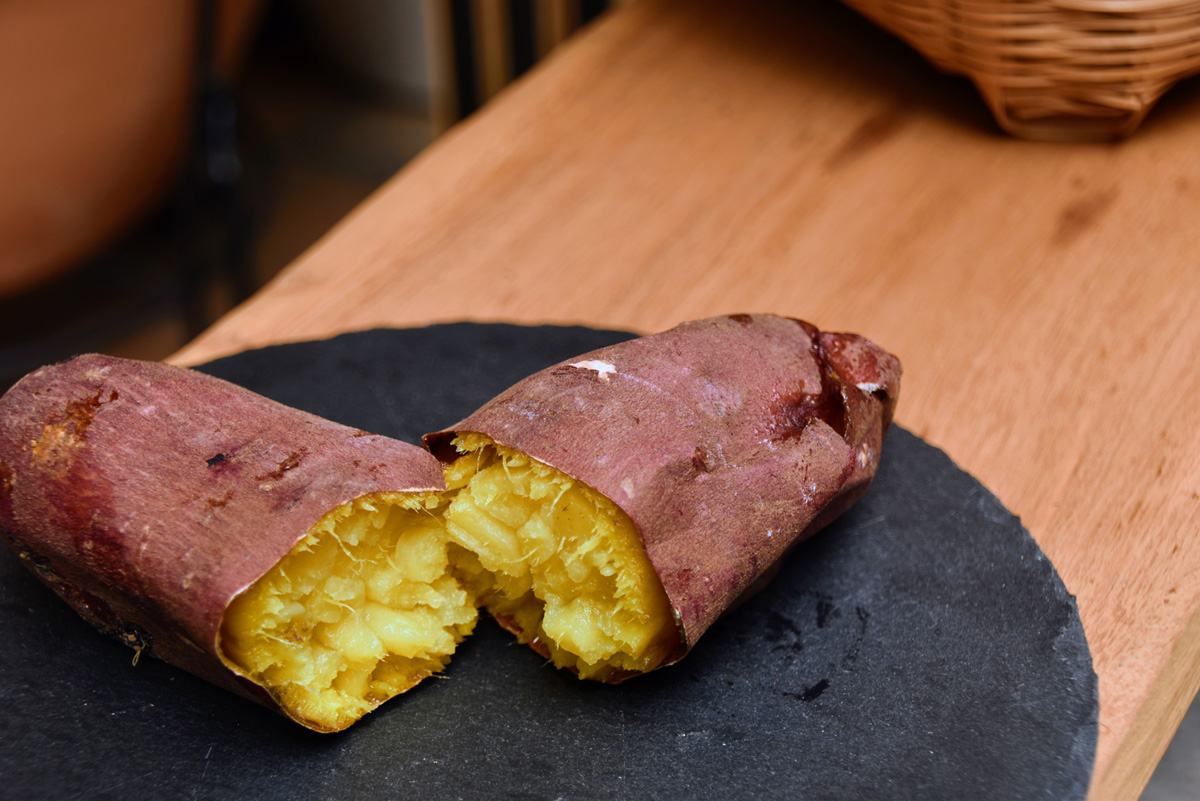 「つぼやきいも・まるごと」896円