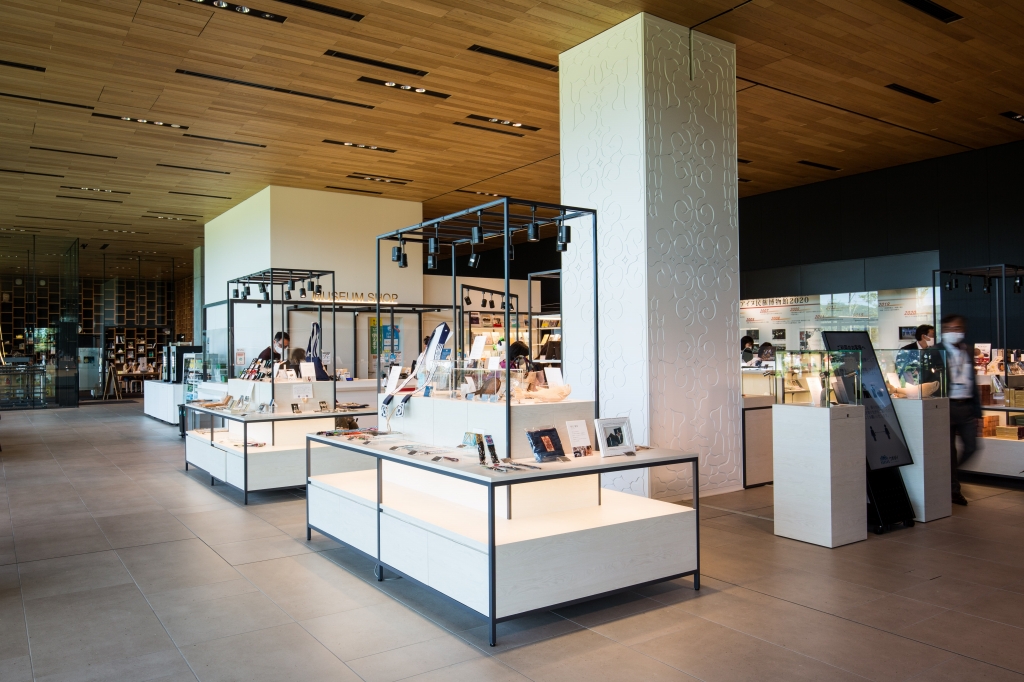 国立アイヌ民族博物館ミュージアムショップ内観