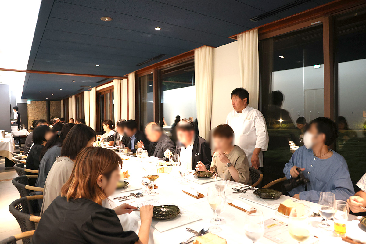 奥田シェフのおもてなしがさらに料理をおいしく感じさせてくれる